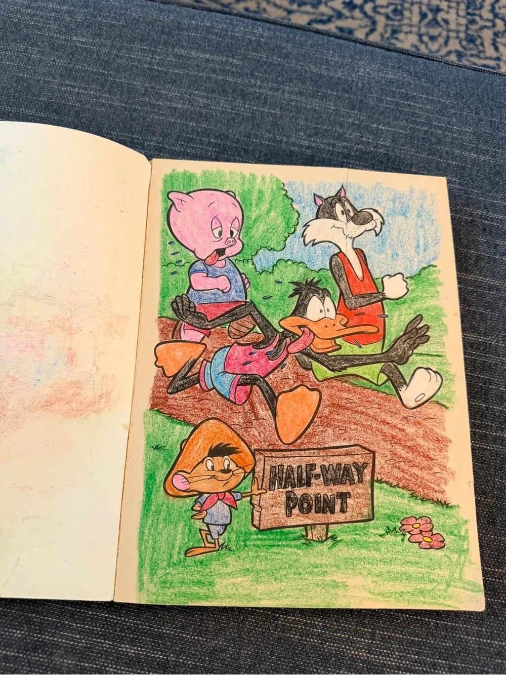 Vintage 1988 Looney Tunes Activity Book Bugs Bunny Daffy Porky Sam